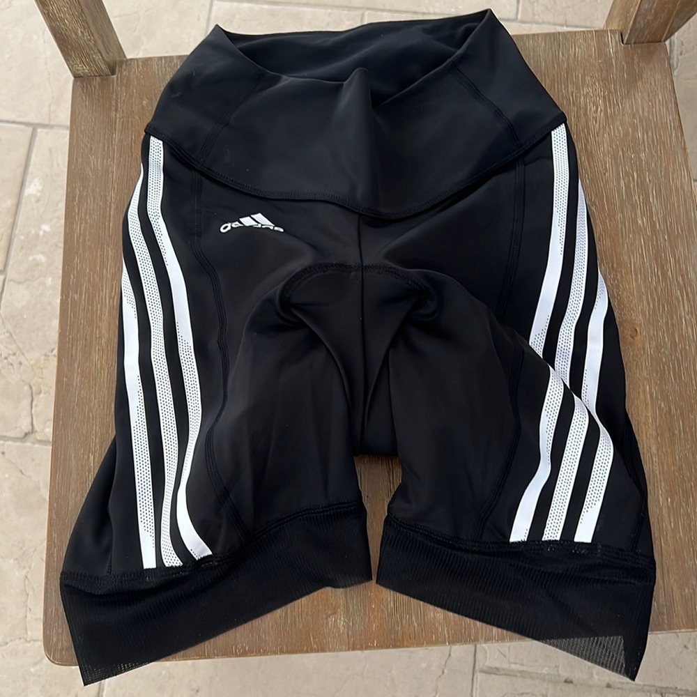 Adidas Women Cycling Padded Shorts  Size Small NWT Black/White